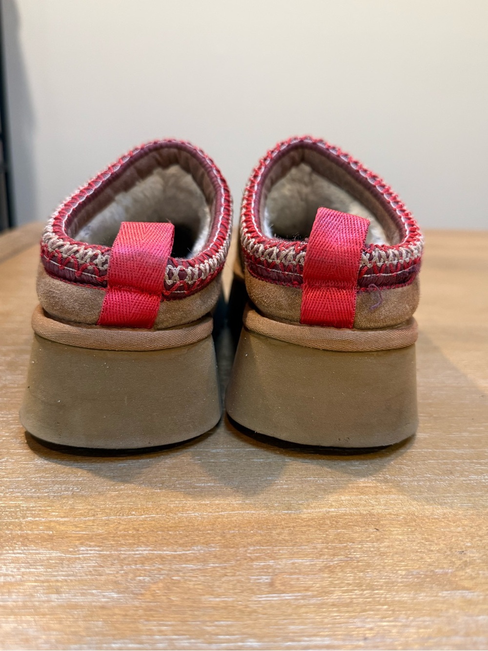 UGG Women’s Taz II Platform Slipper Chestnut Suede Shearling Lined Sz 9 - Picture 6 of 9
